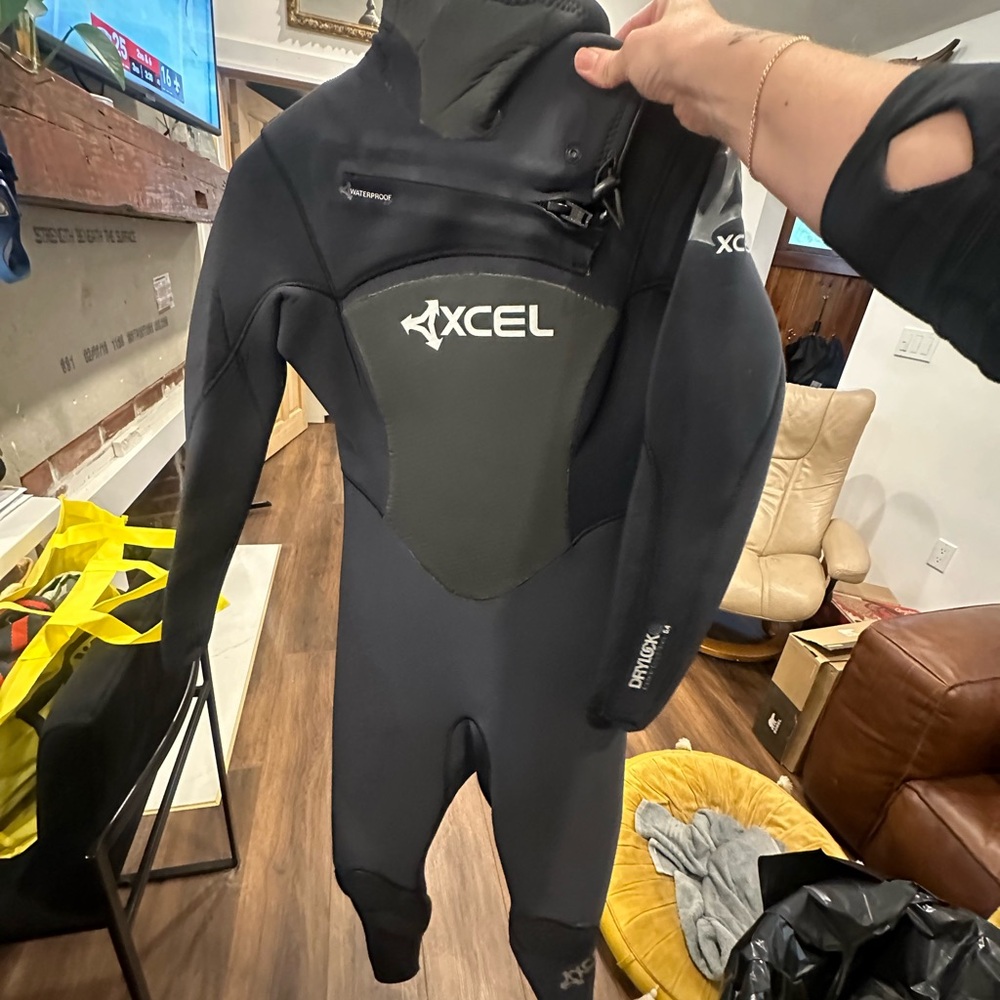 XCEL Black Wetsuit